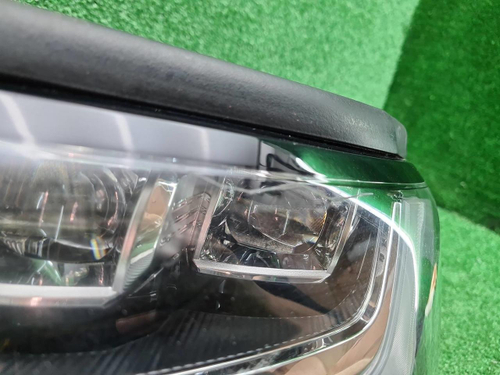 Фара левая Toyota Land Cruiser 300 (2021-н.в.) LED