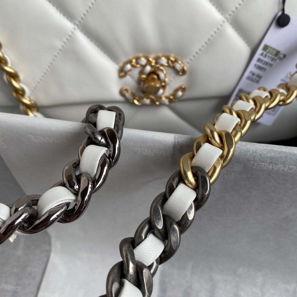 Chanel 19 Large 30 cm
