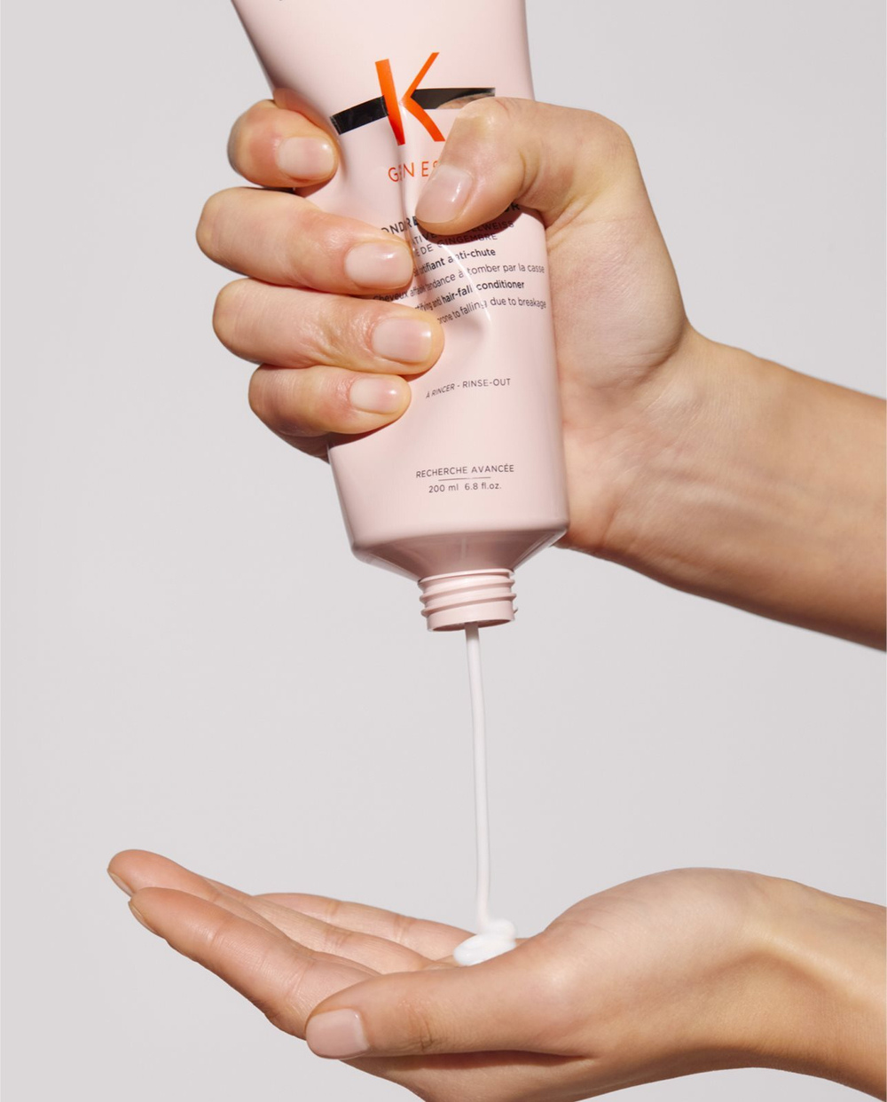 Kerastase Genesis Fondant Renforçateur - укрепляющий кондиционер для истонченных волос /   200  ml  / GTIN 3474636857883