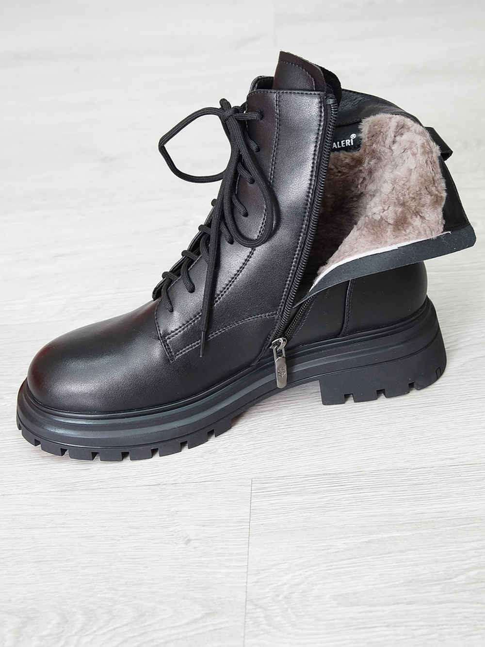 Ботинки женские зимние