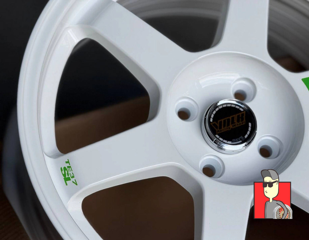 Комплект дисков Rays TE37 15x6.5 et38 4x100