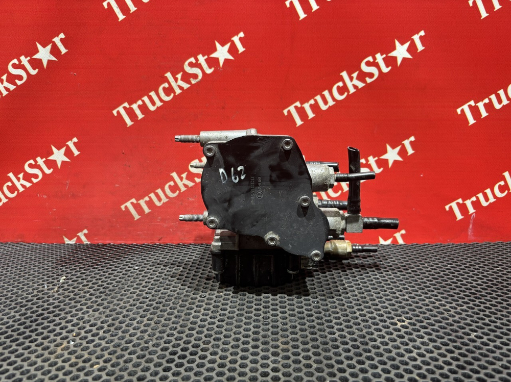 Кран управления тормозами прицепа 2023г