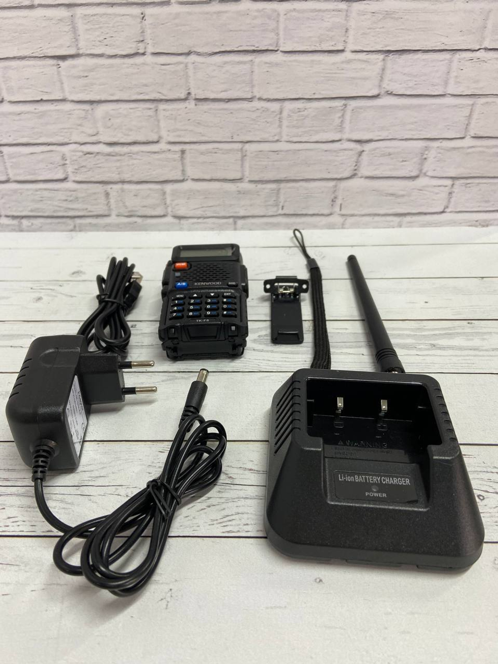 Портативная радиостанция Kenwood TK-F8 (Dual Band)