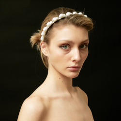 Ободок тонкий с жемчугом борокко