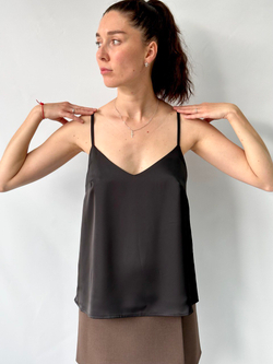 Топ на бретелях