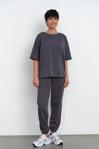 Футболка свободная цвета антрацит