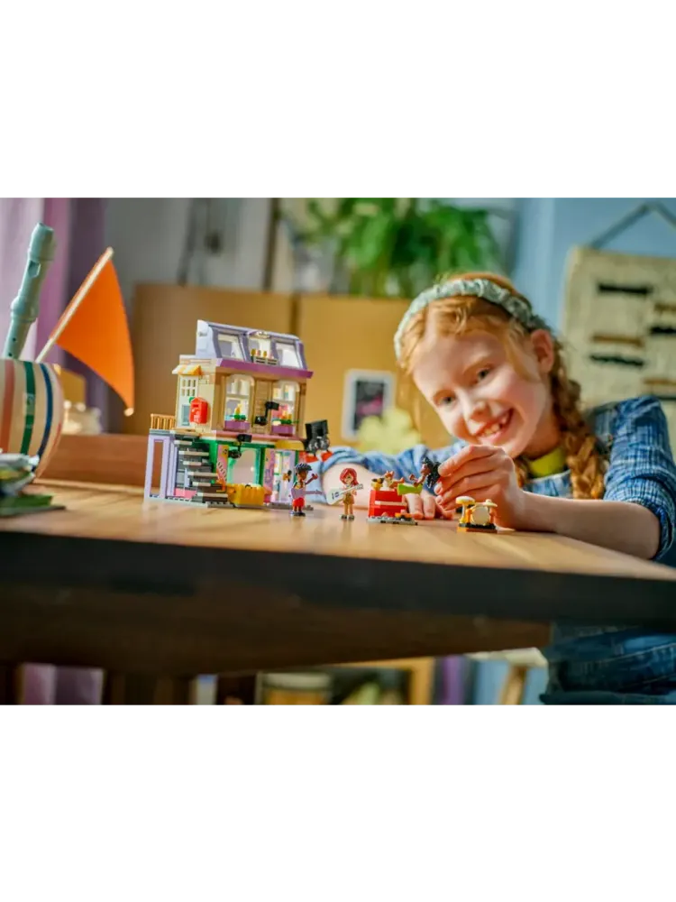 Конструктор Friends 42653 Музыкальный магазин и апартаменты