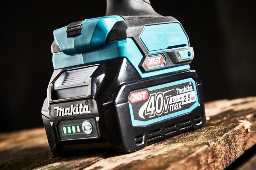 Дрель-шуруповерт аккумуляторная MAKITA DF001GD201