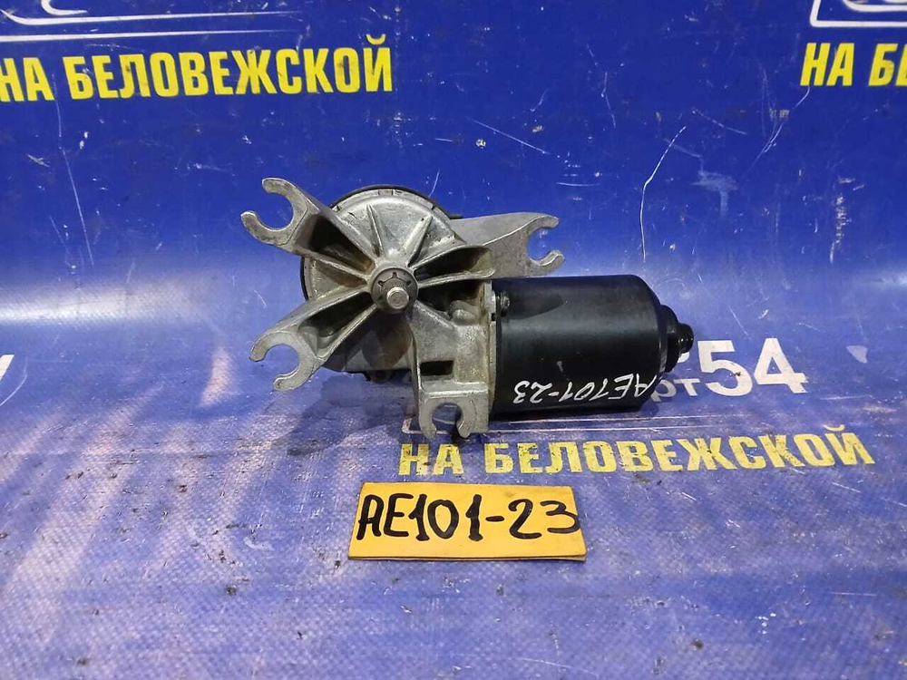 Моторчик переднего дворника TOYOTA CERES 1992