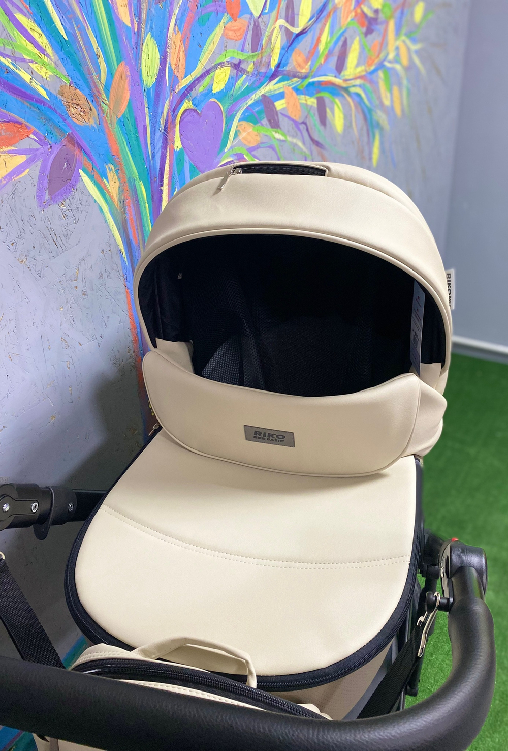 Коляска  OZON Ecco (2 в 1) (RIKO BASIC) 25 слоновая кость-бежевый