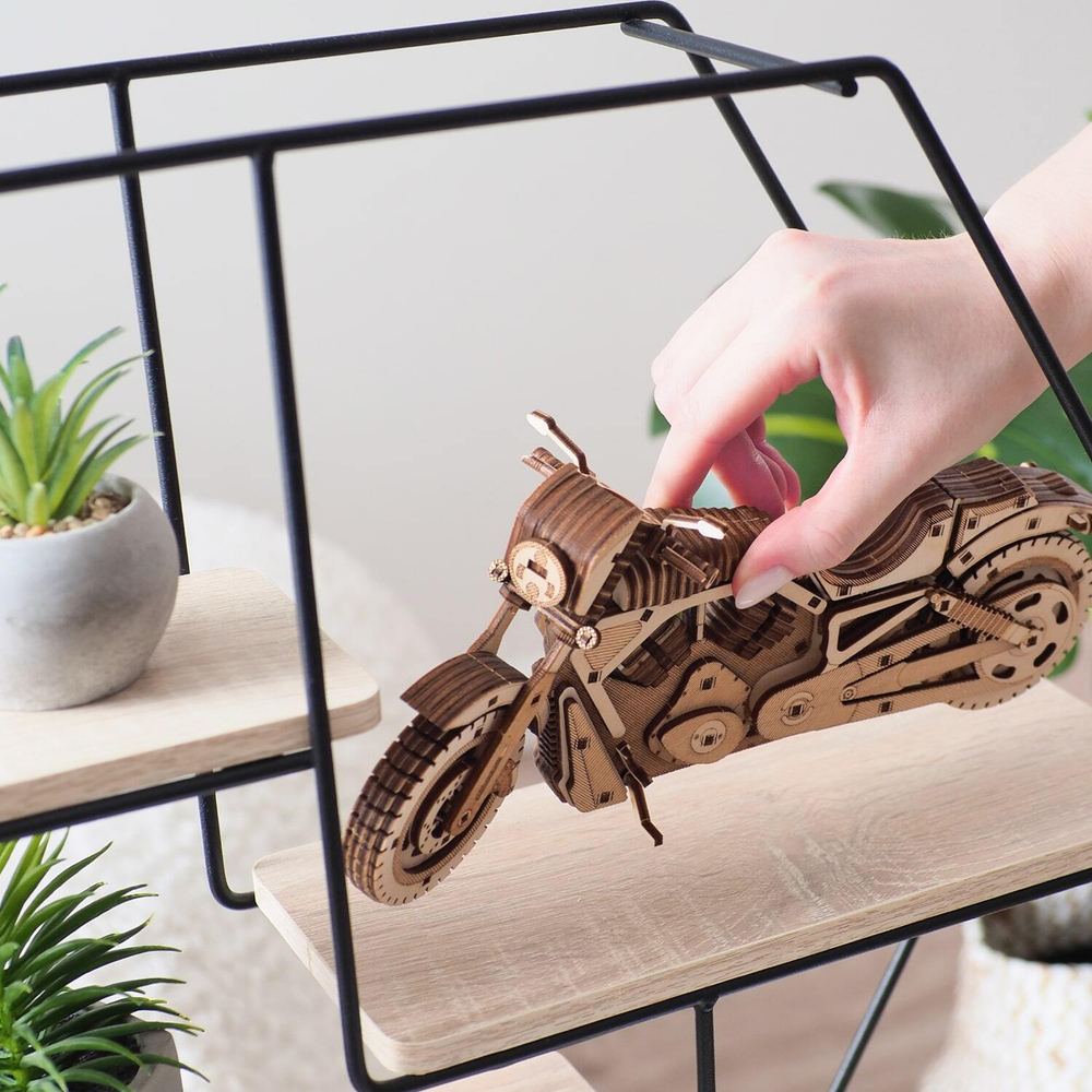 Деревянный конструктор Мотоцикл Гроза дорог (DROVO)