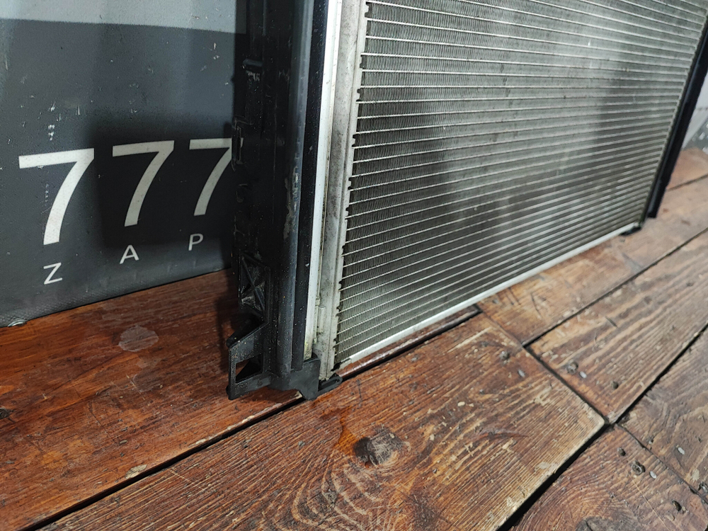 Радиатор кондиционера Mercedes C W204, GLK X204 БУ Оригинал A2045000554