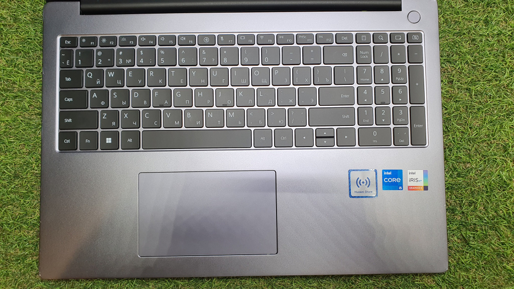 Ноутбук Huawei i5-12/16Gb/FHD