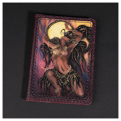 Кожаная обложка на паспорт «Шаманка» (фигура)