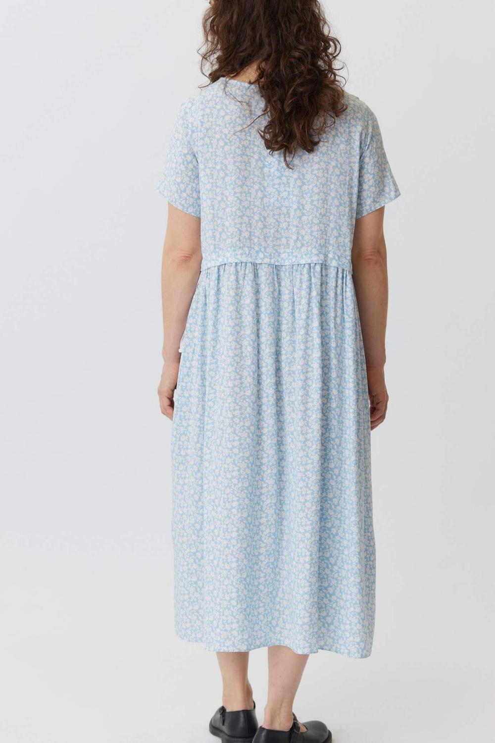 Платье с кулиской с коротким рукавом из голубой вискозы