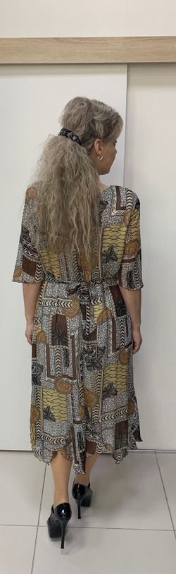 Бежево-коричневое длинное платье-двойка