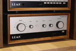 Интегральный усилитель Leak Stereo 130 Walnut