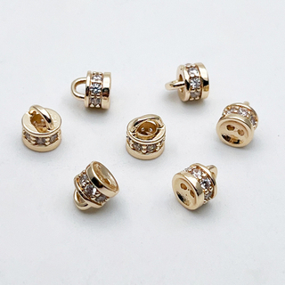 Протектор-концевик, цвет золото, фианиты, размер 5,6*5,3 мм, цена за 1 шт