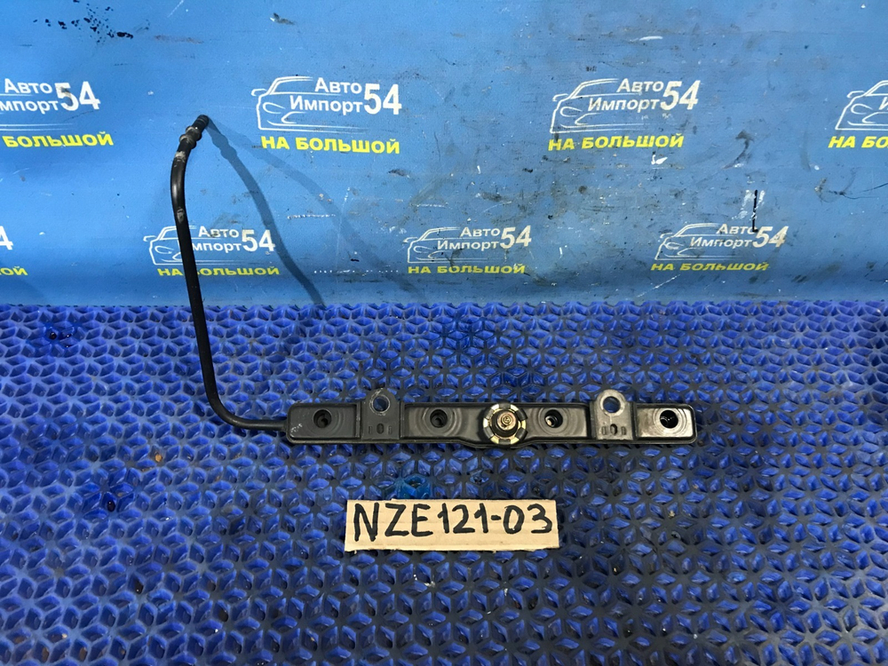 Топливная рейка TOYOTA FIELDER 2002