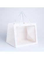 Пакет подарочный с широким дном и окном 35 х 29 х 28 см, белый 10621123