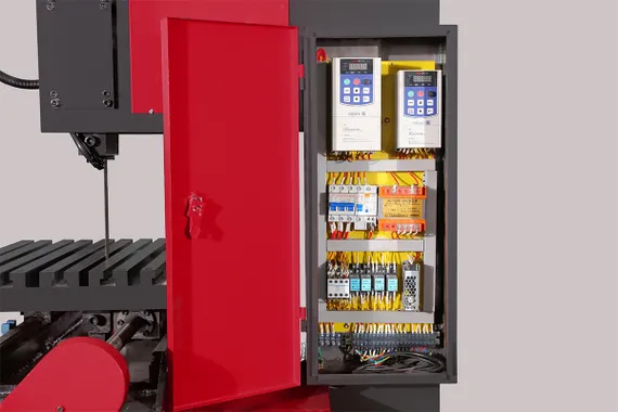 Вертикальный ленточнопильный станок SFA-33/25/50SA, SMTG