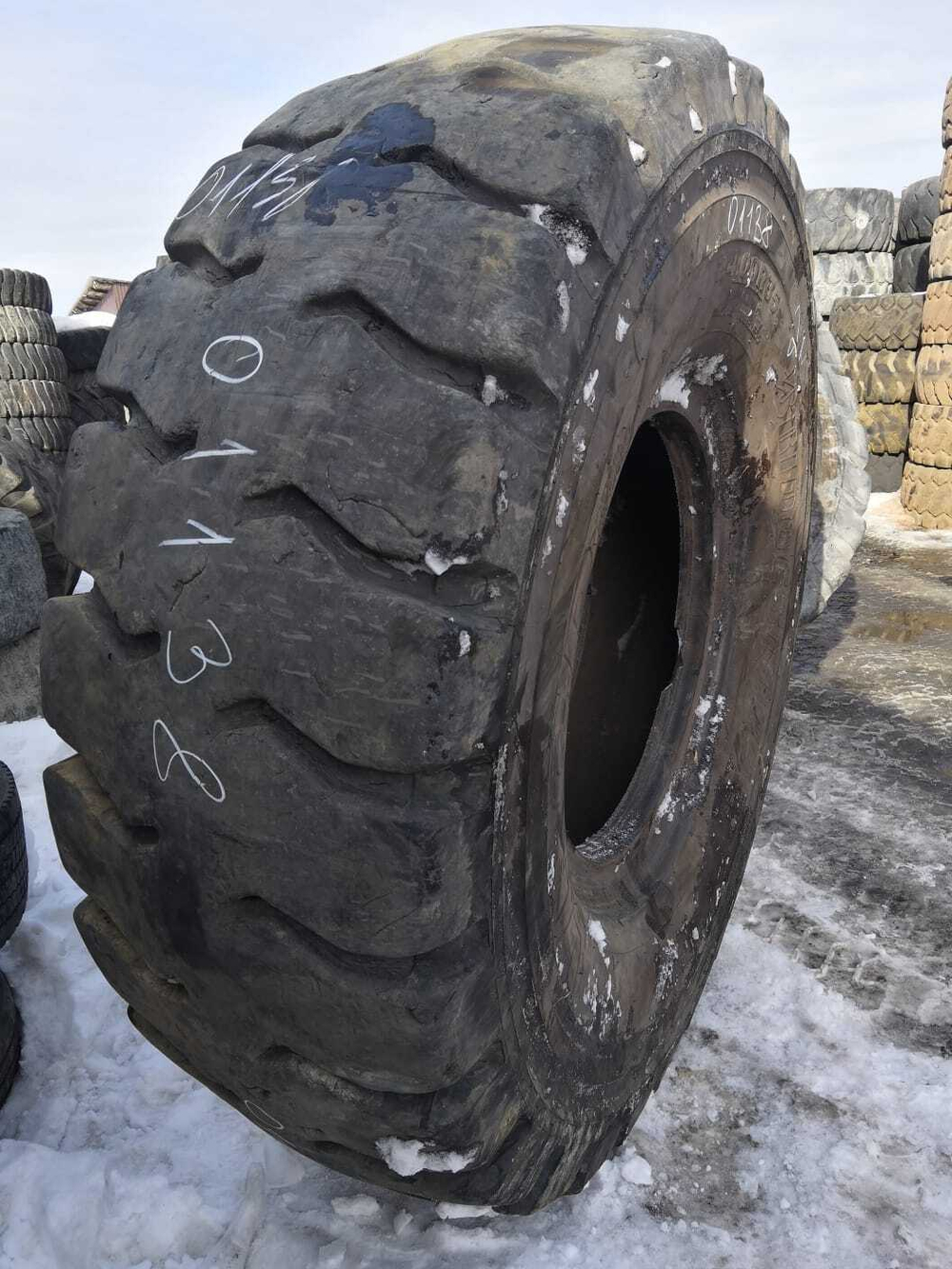 24.00R35 Bridgestone VRQP шина б/у