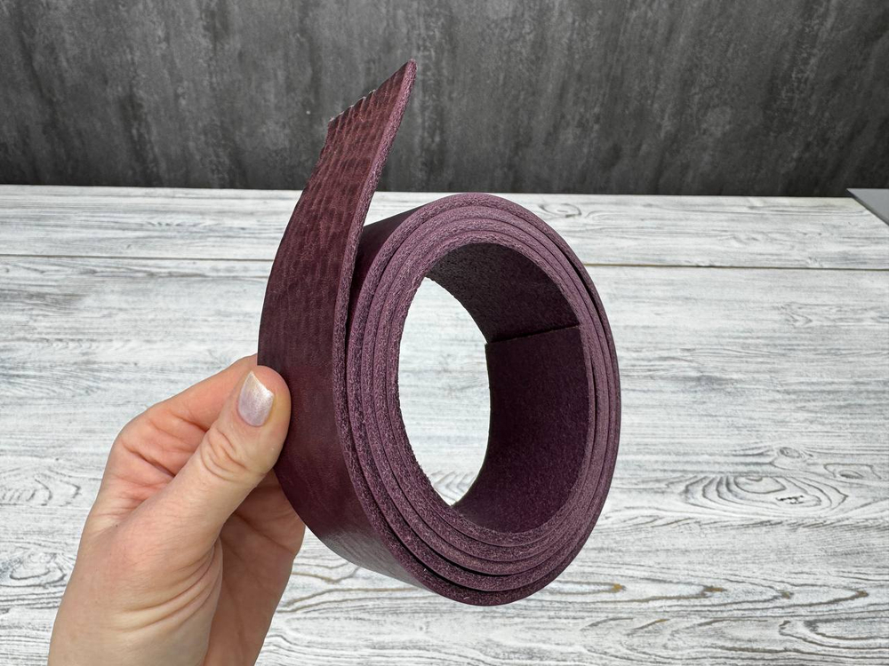 Ременная заготовка Миссури МС13 цв. Фиолетовый, толщ. 3,3-3,5 мм