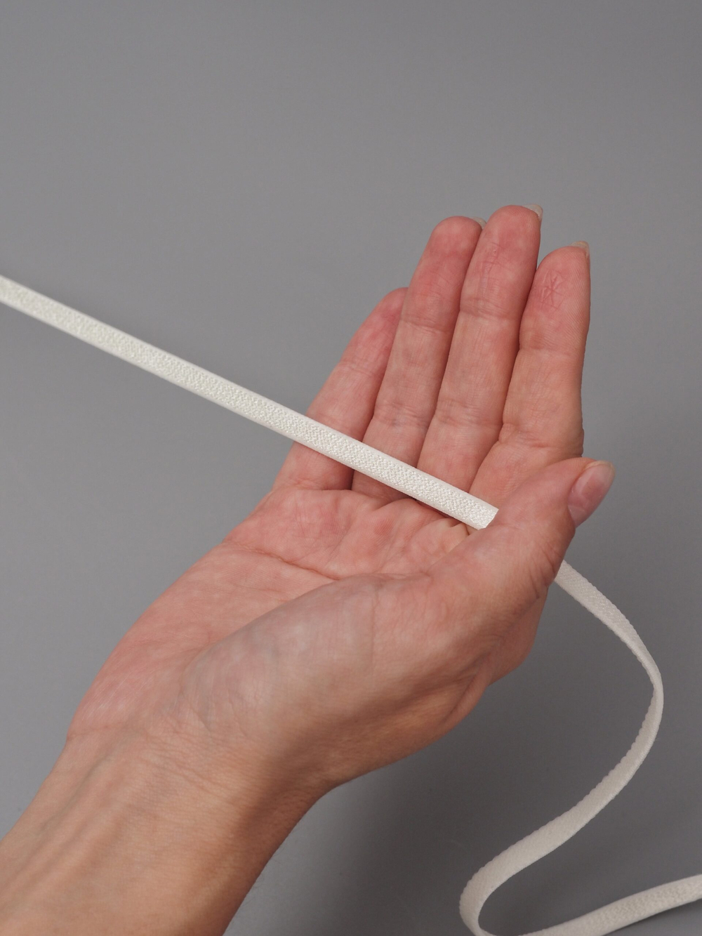 Резинка бретелечная шампань глянцевая ширина 6 мм