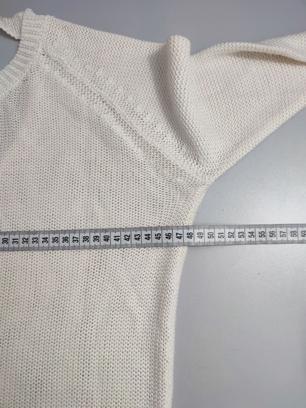 Джемпер молочный 44 размер