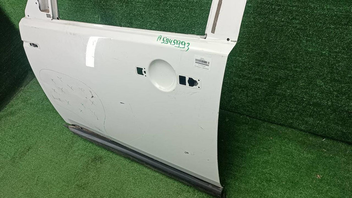 Дверь передняя левая LR Discovery 3 4 (2004-2016)