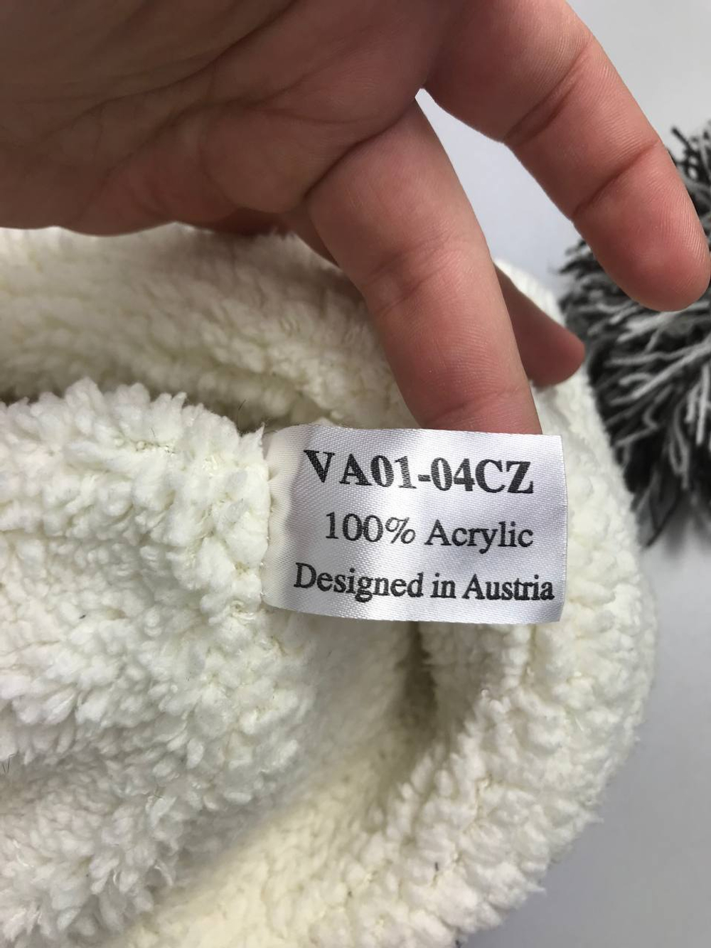 Шапка зимняя с ушками на 10-12 лет