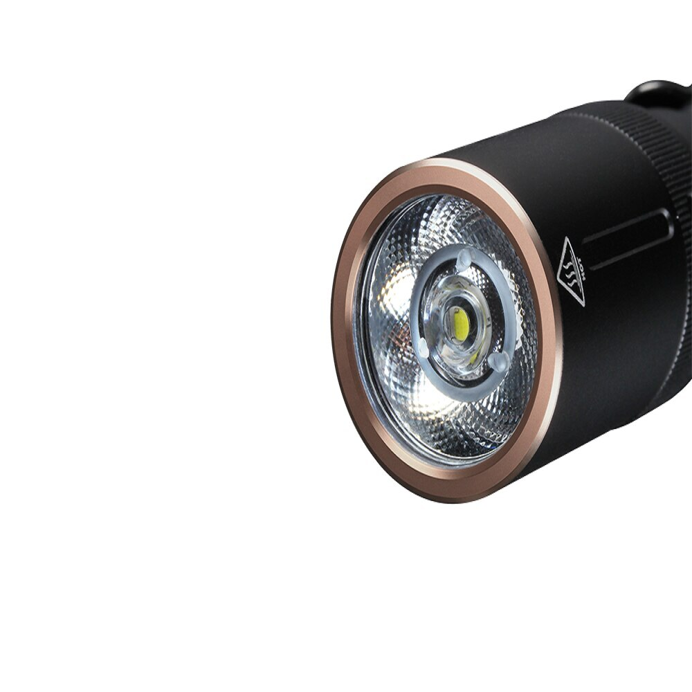 Фонарь Fenix E20V2.0 Cree SST20 LED