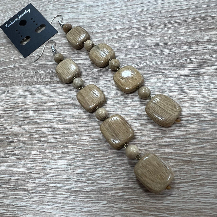 Серьги Камешки через бусину, цвет бежевый, дерево 10 см