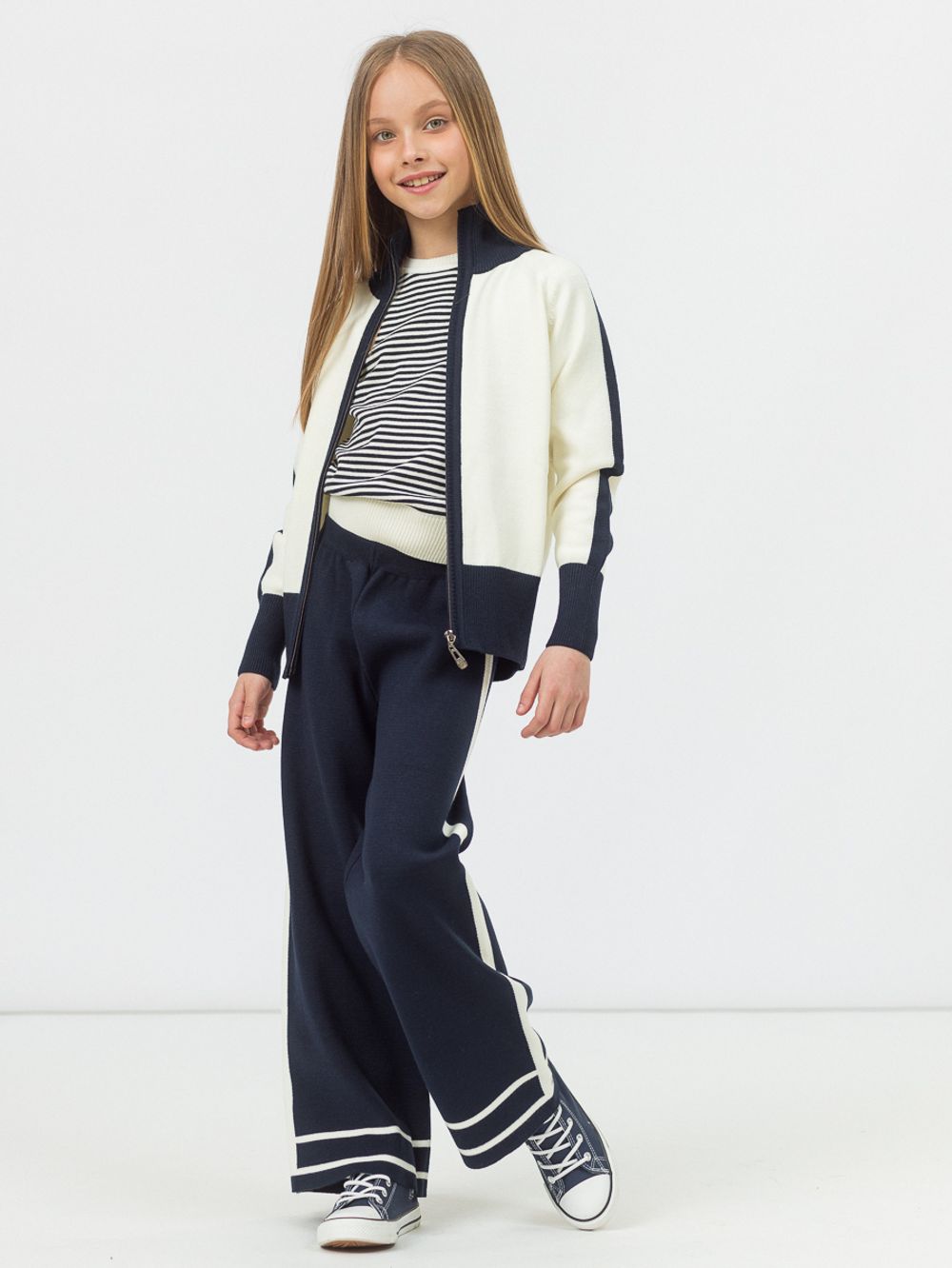 Кардиган на молнии для девочки в школу AT1069 молочный