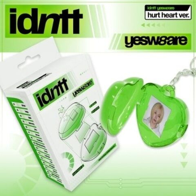 Альбом idntt - YESWEARE Mini Album HURT HEART Version