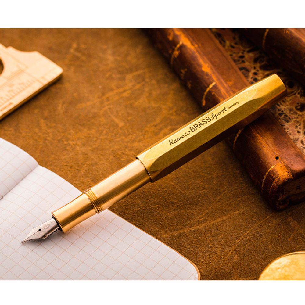 Перьевая ручка Kaweco Brass Sport EF 0.5мм золотистая (10000916)