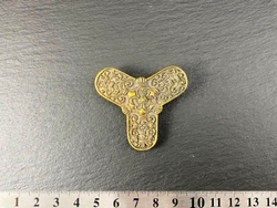 Фибула. Бирка, 10 в. (трилистник)