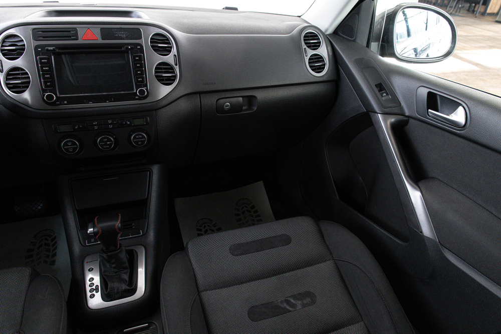 Volkswagen Tiguan, 2008 год