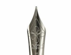 Перьевая ручка Diplomat Excellence A Plus Wave черная с пером F (D40104023) 4