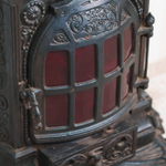 Антикварная чугунная печь