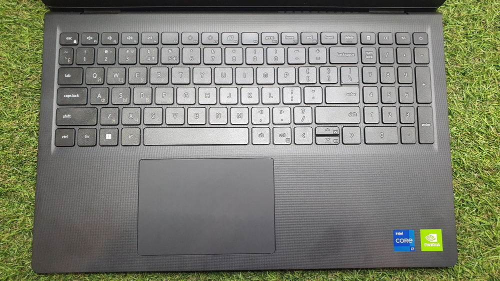 Ноутбук Dell i7-11/16Gb/MX350 2Gb/FHD/Vostro 3510 P112F [3510-5258]/Windows 10