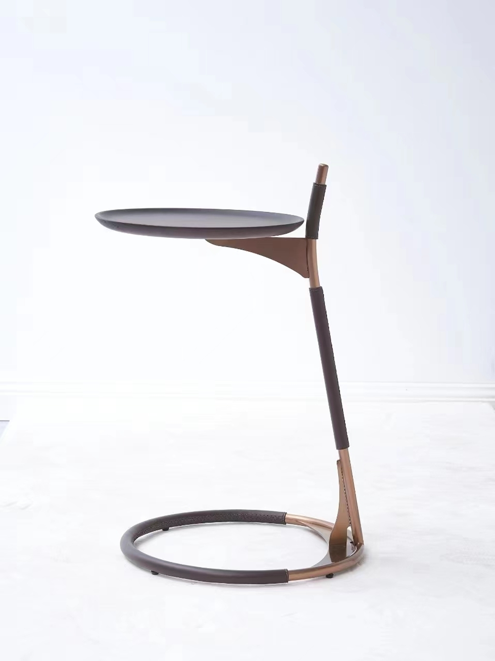 Стол журнальный GQ