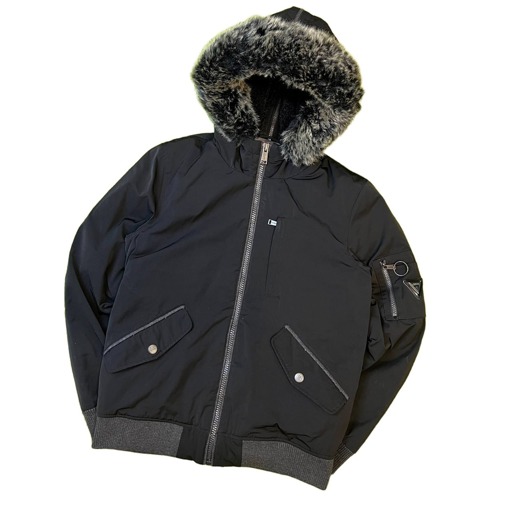 Пуховик Guess