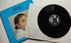 Винтажная виниловая пластинка LP Charles Aznavour Paris Au Mois Daout (France 1980)