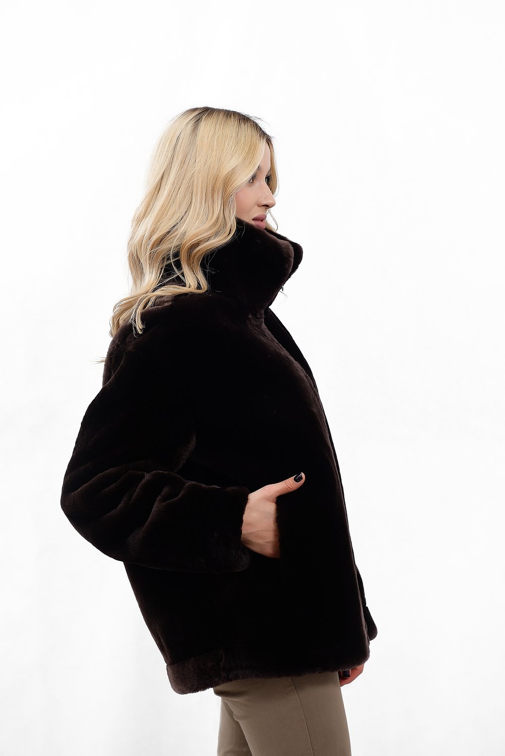 Женская куртка из мутона