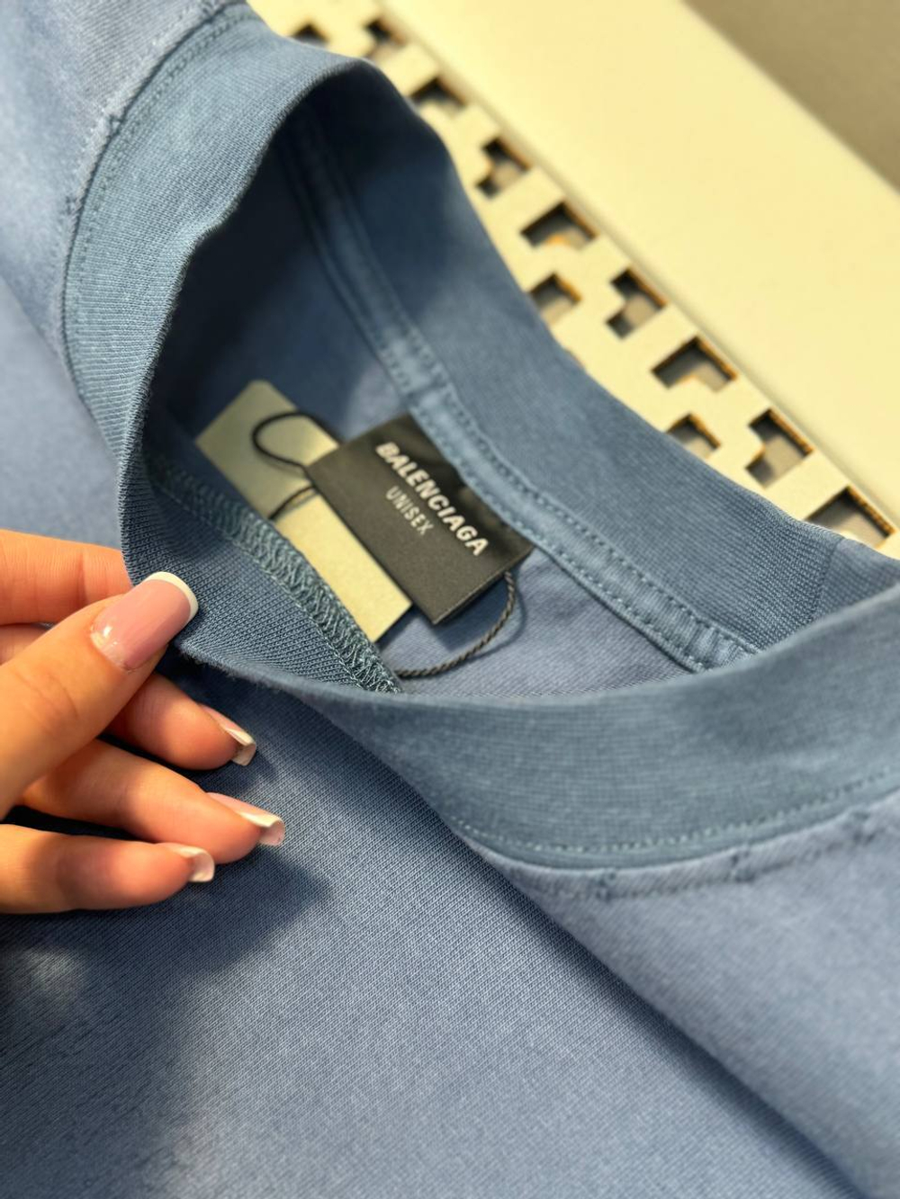 Футболка Balenciaga