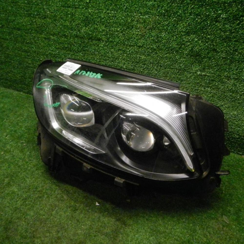 Фара правая Mercedes GLC x253 (2015-2019) LED
