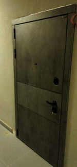 Дверь входная Лабиринт INFINITY  06 Сандал серый металлическая