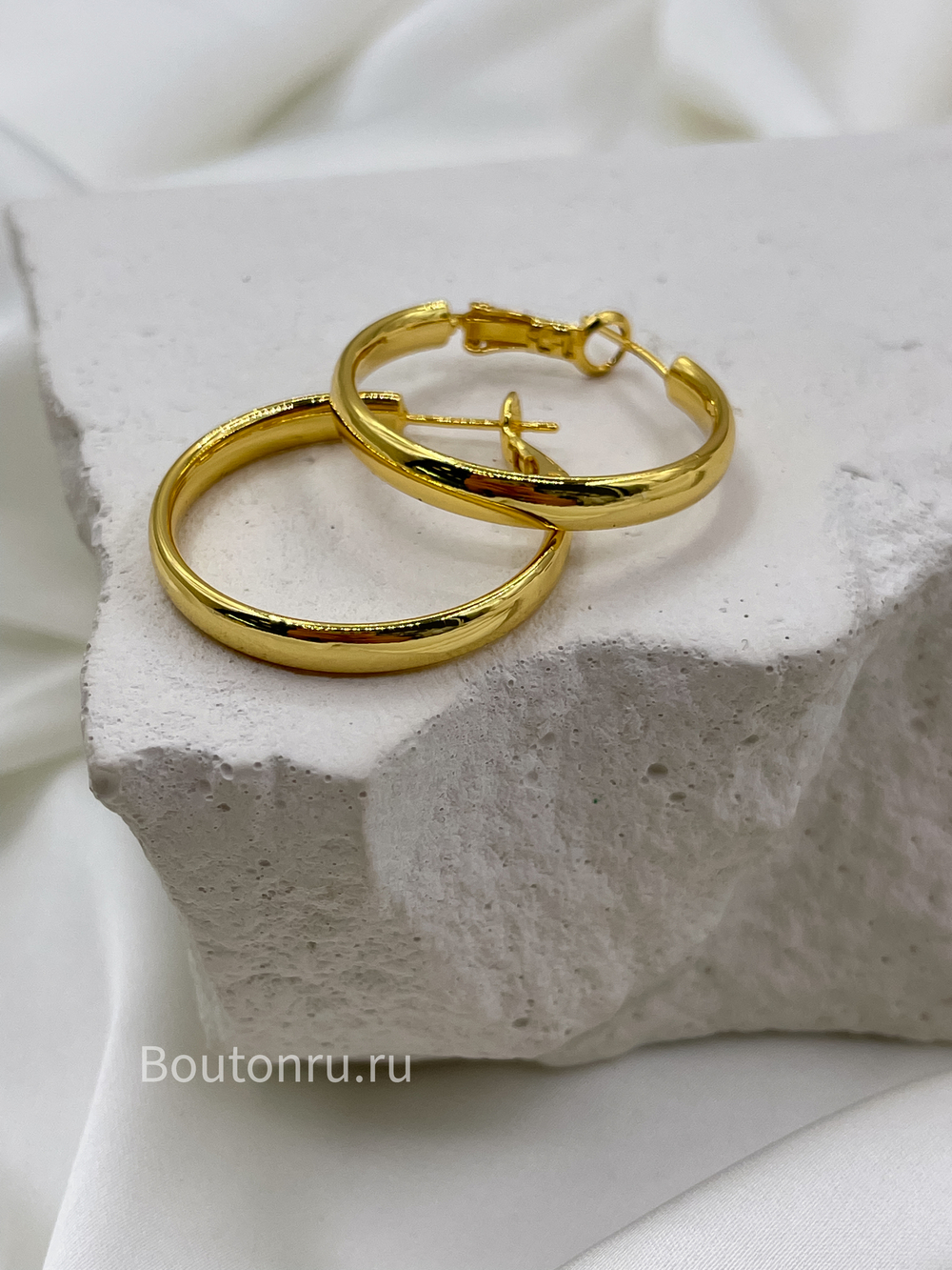 Серьги кольца золотистые