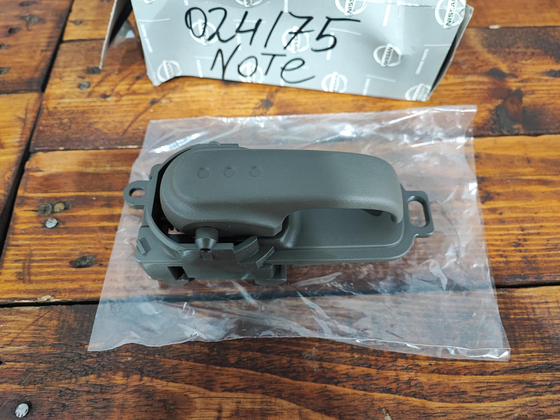 Ручка двери левая Nissan Note 1  05-13 Новая Оригинал 806709U000